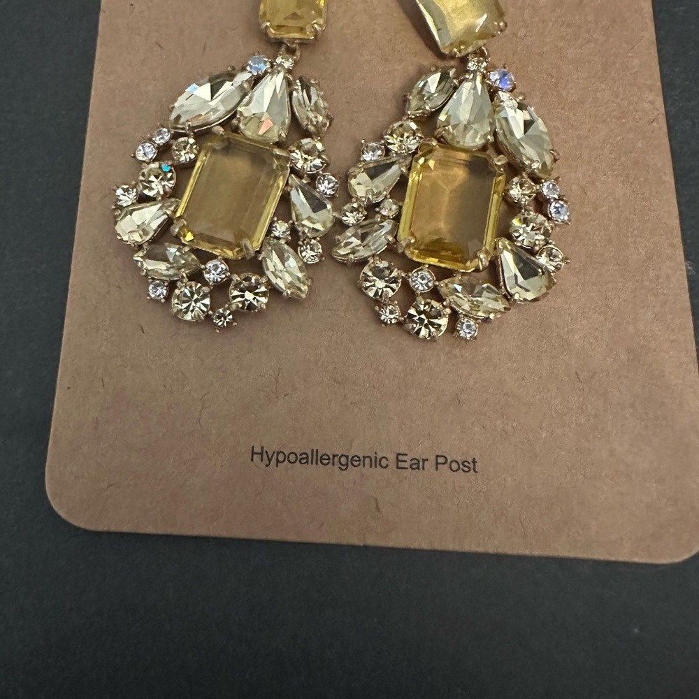Elegant Gold Crystal Drop Earrings